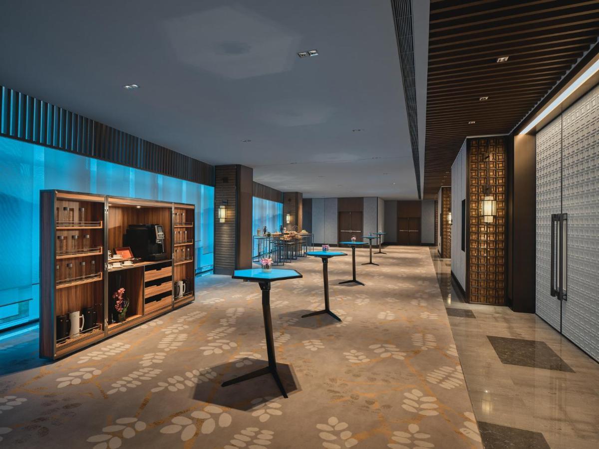 Hualuxe Kunshan Huaqiao By Ihg - F1 Racing Preferred Hotel Εξωτερικό φωτογραφία