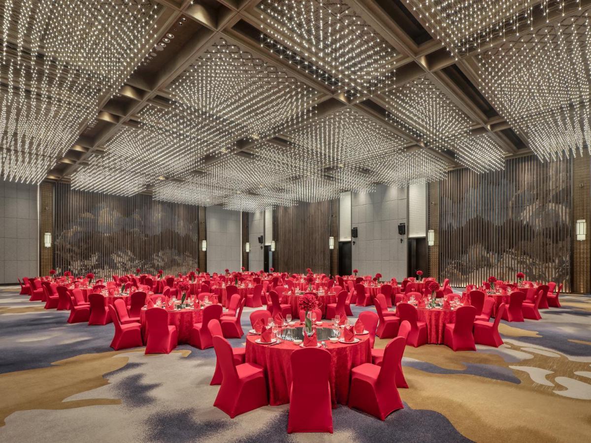 Hualuxe Kunshan Huaqiao By Ihg - F1 Racing Preferred Hotel Εξωτερικό φωτογραφία