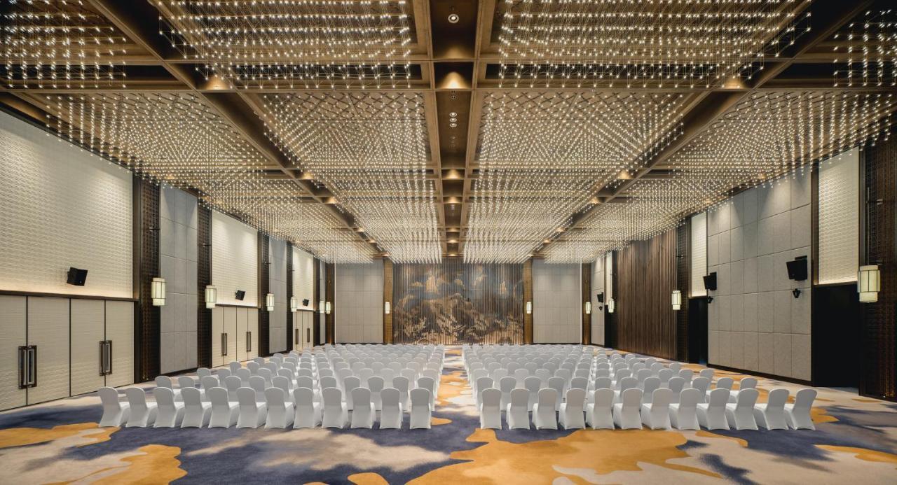 Hualuxe Kunshan Huaqiao By Ihg - F1 Racing Preferred Hotel Εξωτερικό φωτογραφία