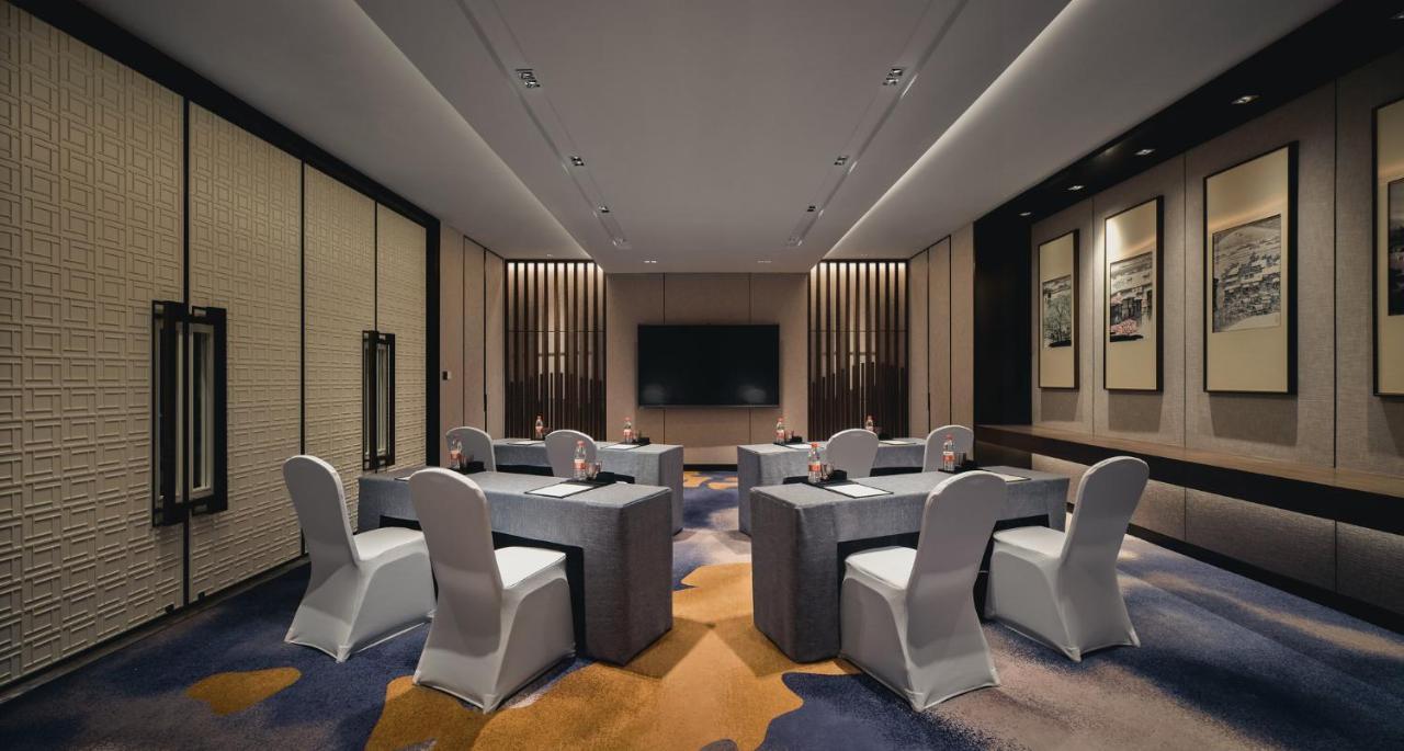 Hualuxe Kunshan Huaqiao By Ihg - F1 Racing Preferred Hotel Εξωτερικό φωτογραφία
